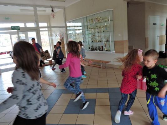 Grafika #2: Nauka tańca kaszubskiego w kl. I i II