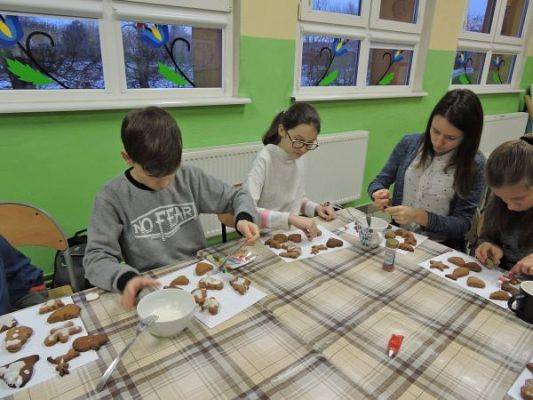 Grafika #3: Pieczemy pierniki - klasa V i VI