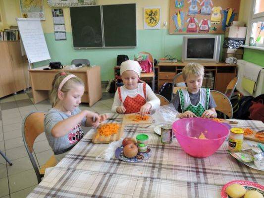 Grafika #8: Kaszubska sałatka - kl. III