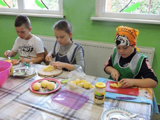 Grafika #6: Kaszubska sałatka - kl. III