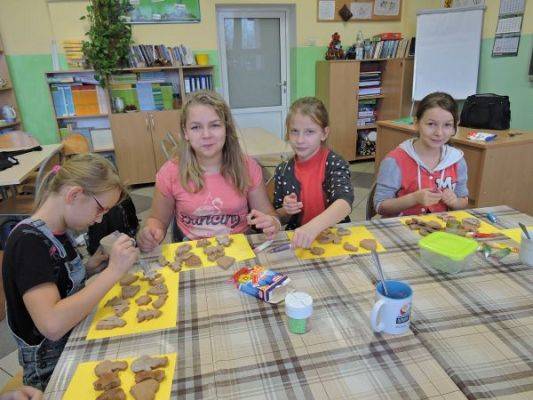 Grafika #8: Pieczemy pierniki - klasa IV