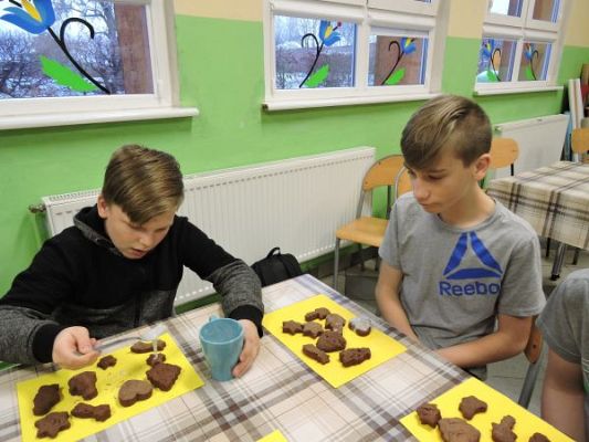 Grafika #3: Pieczemy pierniki - klasa VII