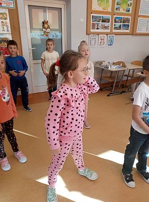 Grafika #7: Zabawy na zajęciach języka kaszubskiego - klasa 1 i 2.