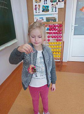 Grafika #19: Pompony w wykonaniu klasy 1 i 2.