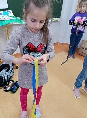 Grafika #14: Kaszubski łańcuch na choinkę - klasa 1 i 2.