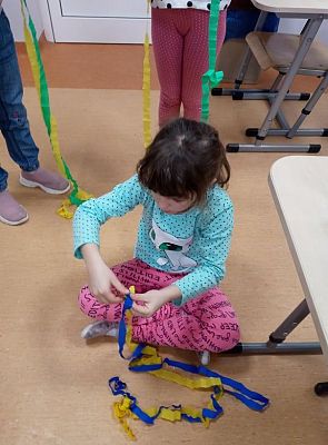 Grafika #8: Kaszubski łańcuch na choinkę - klasa 1 i 2.