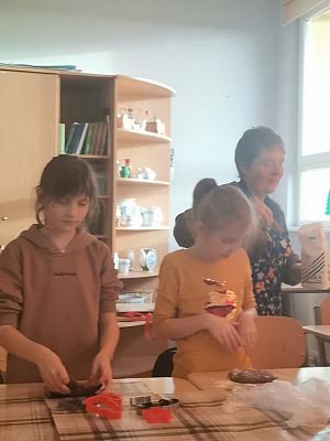 Grafika #10: Pieczemy pierniki - klasa 3 i 4.