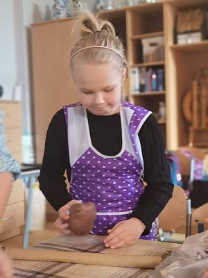 Grafika #8: Pieczemy pierniki - klasa 3 i 4.