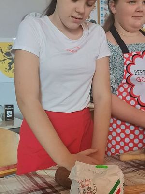 Grafika #3: Pieczemy pierniki - klasa 3 i 4.