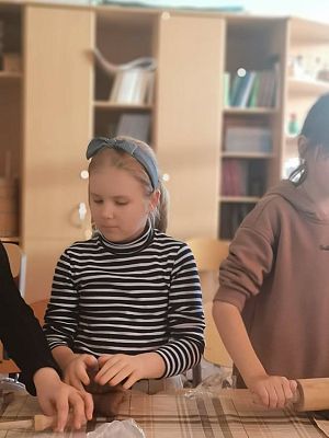 Grafika #9: Pieczemy pierniki - klasa 3 i 4.