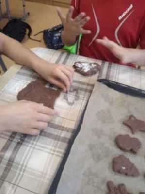 Grafika #6: Pieczemy pierniki - klasa 5 i 6.