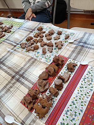 Grafika #12: Pieczemy pierniki - klasa 8.