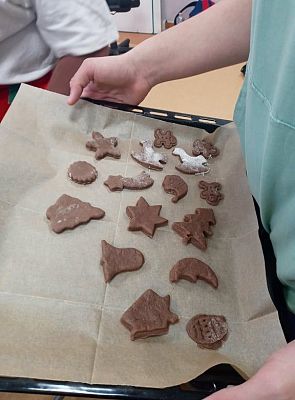 Grafika #11: Pieczemy pierniki - klasa 8.