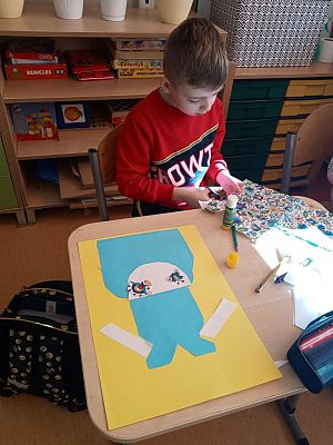 Grafika #20: Strój kaszubski - klasa 1 i 2.