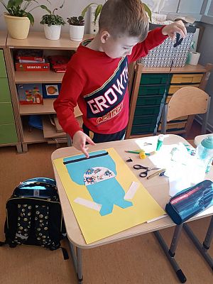 Grafika #13: Strój kaszubski - klasa 1 i 2.