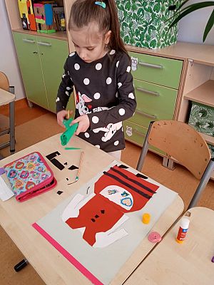 Grafika #16: Strój kaszubski - klasa 1 i 2.