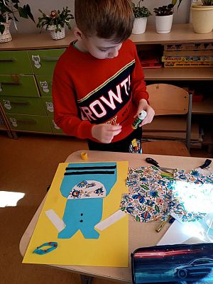 Grafika #4: Strój kaszubski - klasa 1 i 2.