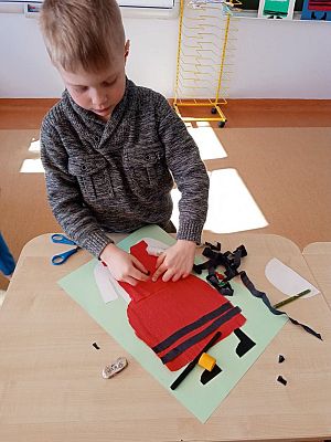 Grafika #21: Strój kaszubski - klasa 1 i 2.