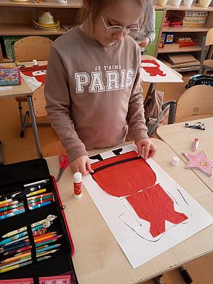 Grafika #19: Strój kaszubski - klasa 1 i 2.