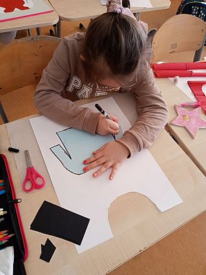 Grafika #8: Strój kaszubski - klasa 1 i 2.