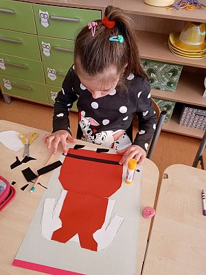 Grafika #10: Strój kaszubski - klasa 1 i 2.