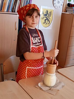 Grafika #5: Swojskie masło - klasa 3 i 4.