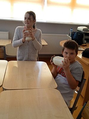 Grafika #16: Swojskie masło - klasa 3 i 4.