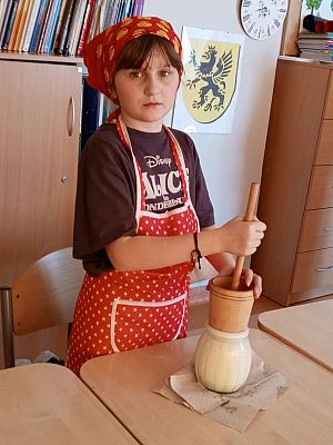 Grafika #14: Swojskie masło - klasa 3 i 4.