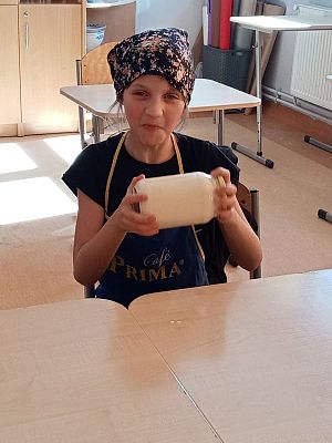 Grafika #12: Swojskie masło - klasa 3 i 4.