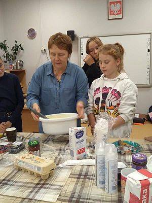 Grafika #2: Klasa 5 i 6 piecze kaszubskie gofry.