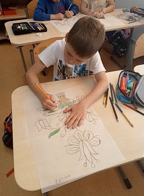 Grafika #7: Klasa 1 i 2 - praca z papierem permanentnym.