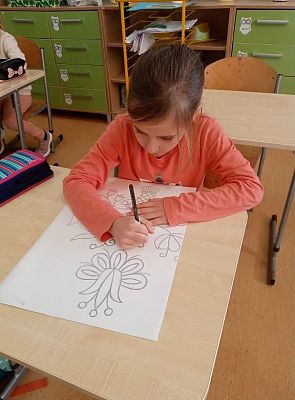 Grafika #14: Klasa 1 i 2 - praca z papierem permanentnym.