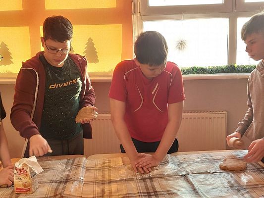 Grafika #10: Pieczemy pierniki.