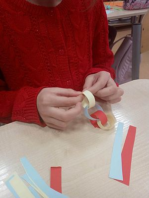 Grafika #11: Jak dawniej robiono łańcuchy z papieru.