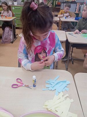 Grafika #9: Jak dawniej robiono łańcuchy z papieru.