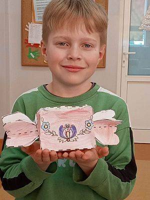 Grafika #4: Pudełka na cukierki.