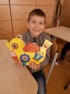 Grafika #15: Papierowy ptak w wykonaniu klasy 2 i 3.