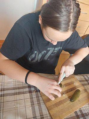 Grafika #11: Przepis na kaszubską sałatkę warzywną.