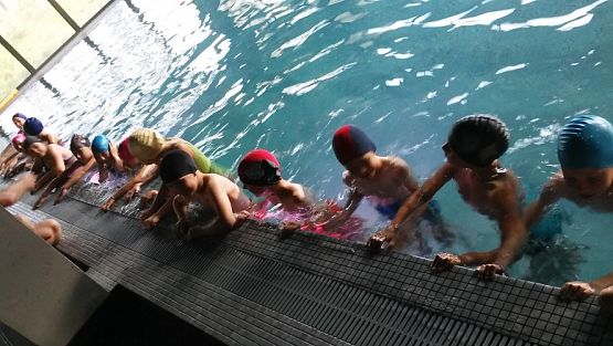 Grafika #7: " Umiem pływać "