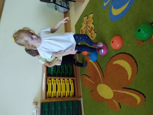 Grafika #10: Wrzesień w przedszkolu