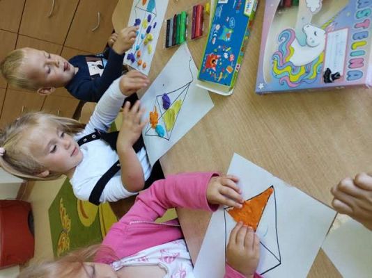 Grafika #20: Wrzesień w przedszkolu