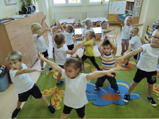 Grafika #44: Wrzesień w przedszkolu