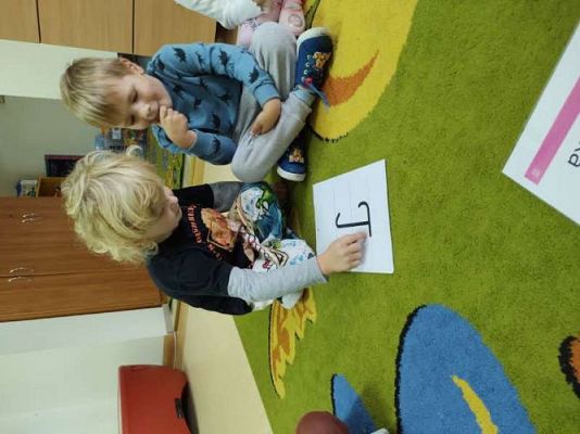 Grafika #47: Wrzesień w przedszkolu