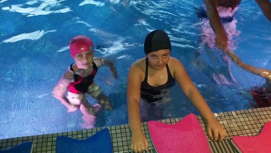 Grafika #0: " Umiem pływać " klasa III