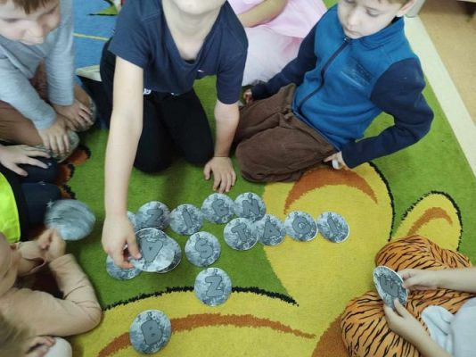 Grafika #18: Dzień postaci z bajek