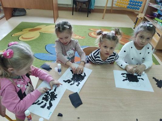 Grafika #42: Październik w oddziale przedszkolnym