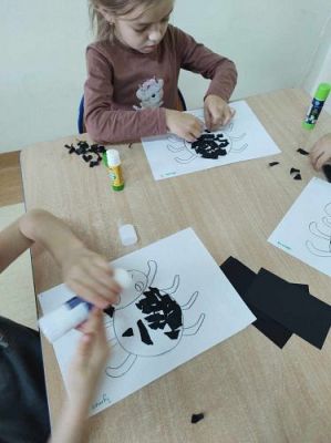 Grafika #47: Październik w oddziale przedszkolnym