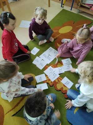 Grafika #52: Październik w oddziale przedszkolnym