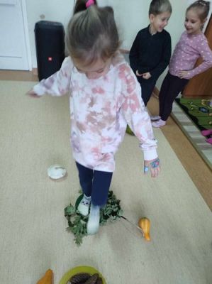 Grafika #72: Październik w oddziale przedszkolnym