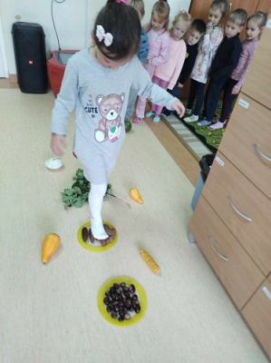 Grafika #75: Październik w oddziale przedszkolnym